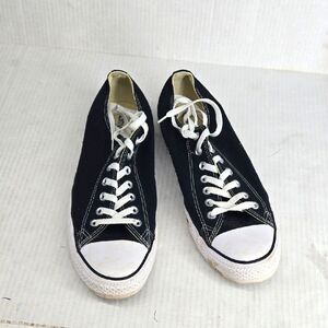 Converse Black and White Canvas Shoes 12M 14W